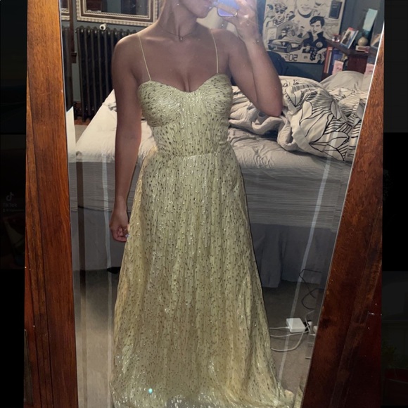 Erin Fetherston yellow gown - Picture 2 of 7